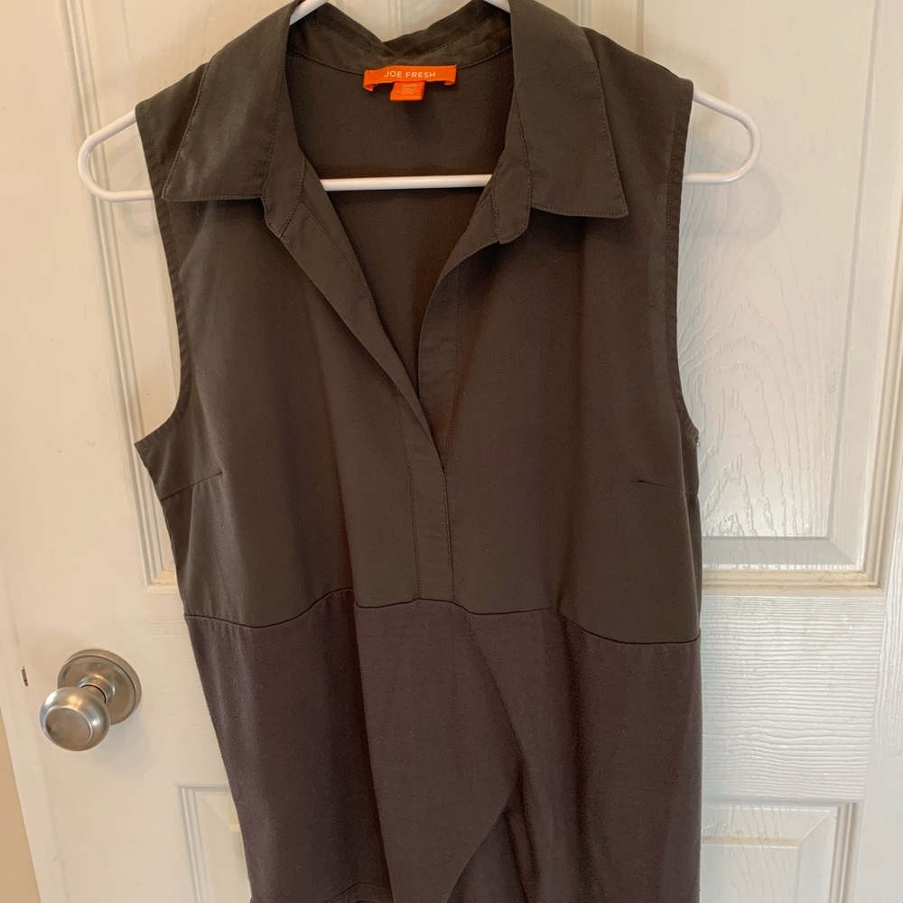 JOE FRESH gray sleeveless blouse with empire